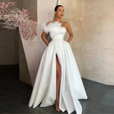 Vestidos Strapless White A-Line Wedding Dresses, Special Feather Style Bridal Gown With High Side HZ0307