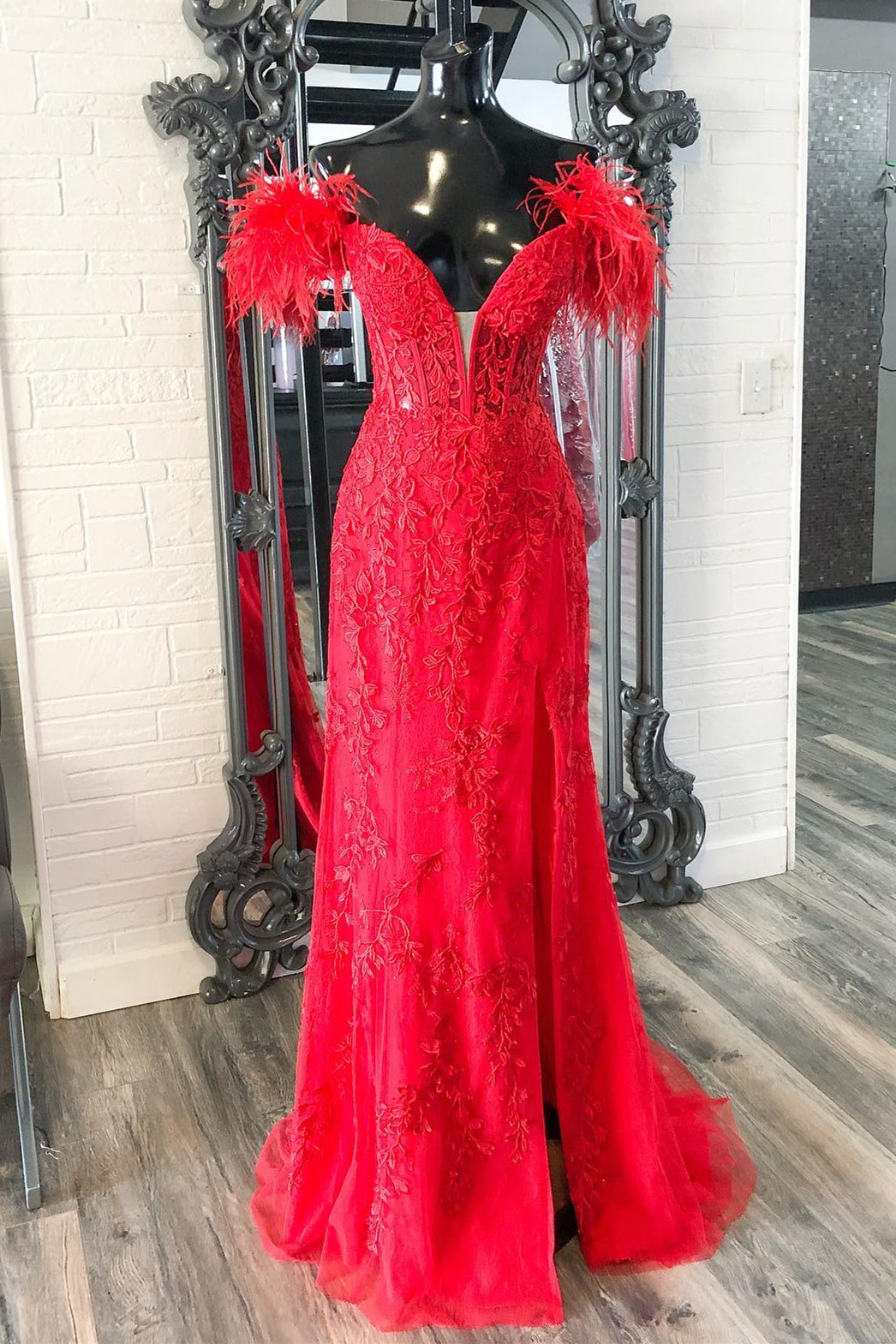 Fur Off the Shoulder Red Lace Mermaid Long Formal HZ0307
