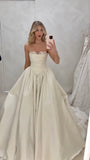 Ivory A-line Wedding Dresses Pleated Lace Bridal HZ0307