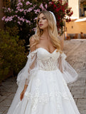 Romantic White Tulle Appliques Wedding HZ0307